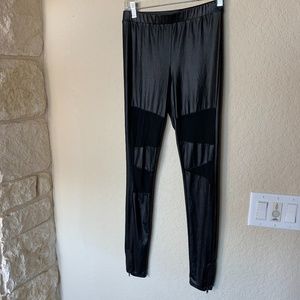 Faux Leather Zipper Ankle Black leggings